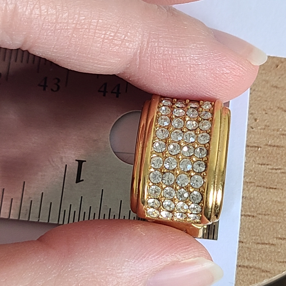 Vintage Christian Dior Designer Luxury Crystal Chunky Gold Clip On Stud Earrings - Picture 10 of 10